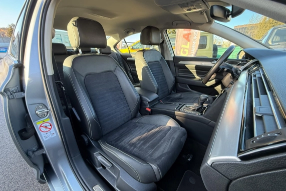 Volkswagen PASSAT (2021)