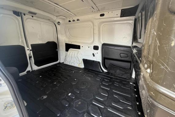 Opel COMBO (2017)