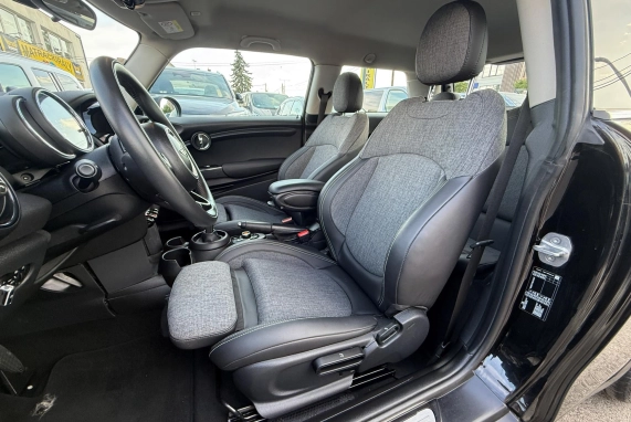 Mini MINI ONE (2019)