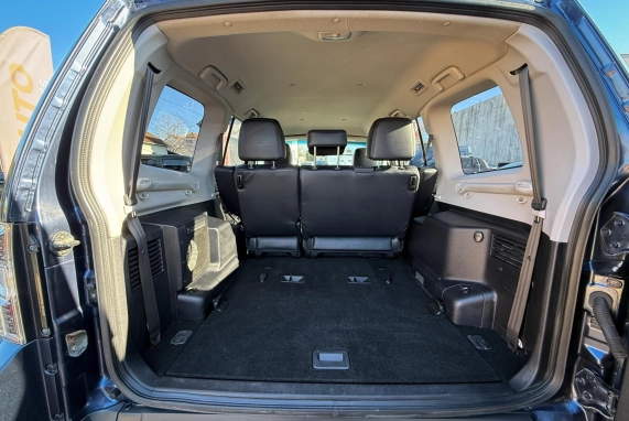 Mitsubishi PAJERO (2008)