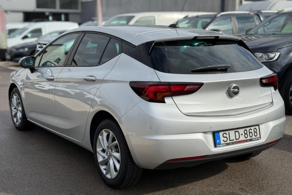 Opel ASTRA (2020)
