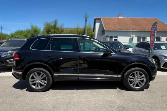 Volkswagen TOUAREG (2016)