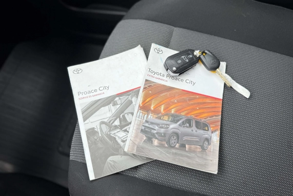 Toyota PROACE (2021)