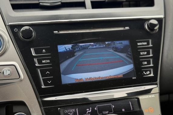 Toyota PRIUS+ (2017)