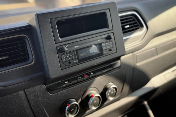 Renault MASTER (2021)