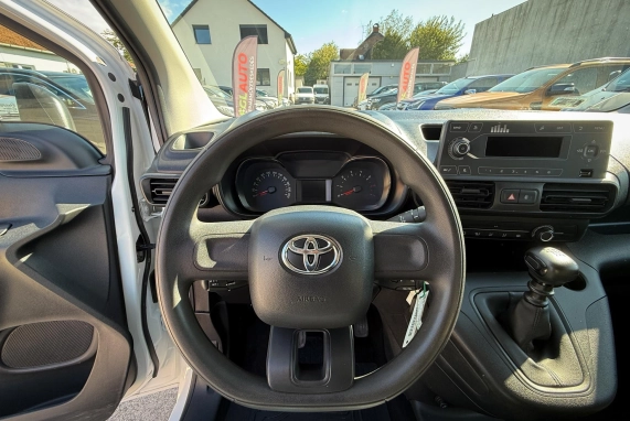 Toyota PROACE (2021)