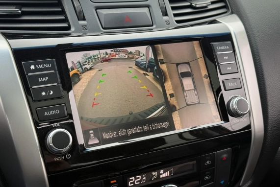 Nissan NAVARA (2022)