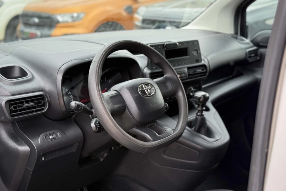 Toyota PROACE (2021)