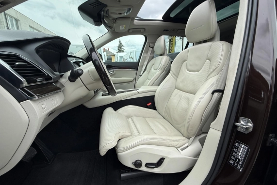 Volvo XC90 (2017)