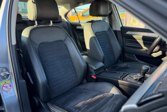 Volkswagen PASSAT (2021)