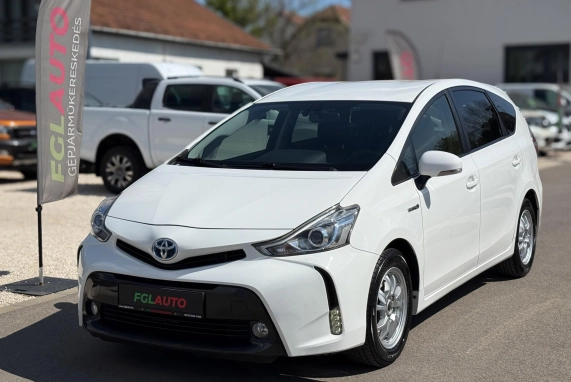 Toyota PRIUS+ (2018)