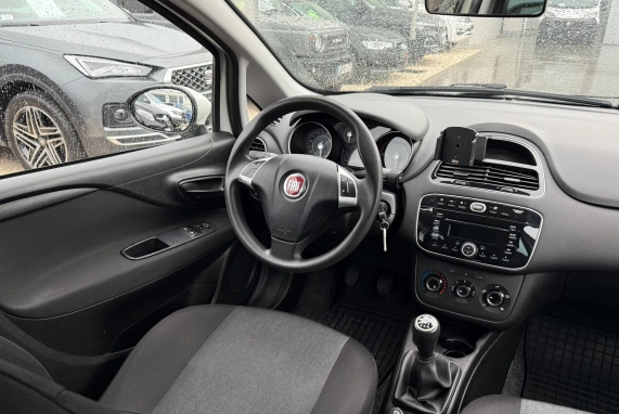 Fiat PUNTO (2016)