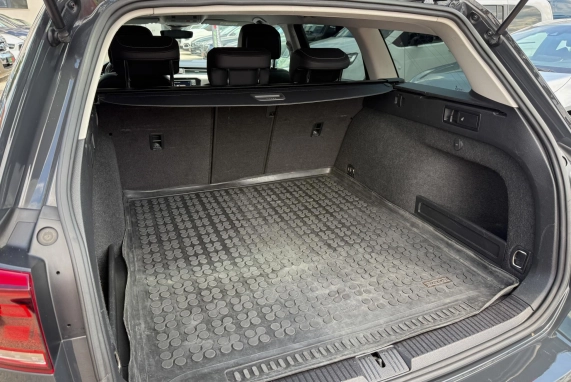 Volkswagen PASSAT VIII (2020)