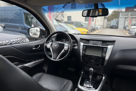 Nissan NAVARA (2022)