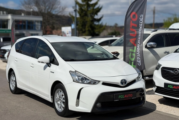 Toyota PRIUS+ (2018)