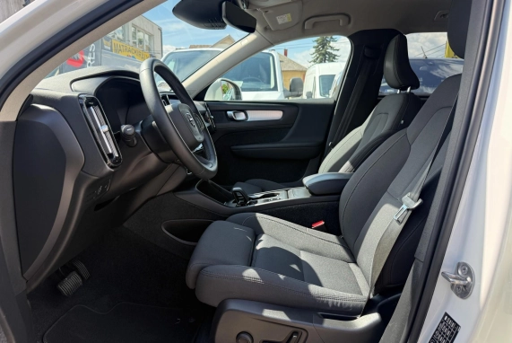 Volvo XC40 (2022)