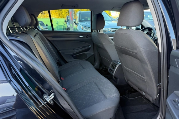 Volkswagen GOLF VIII (2020)