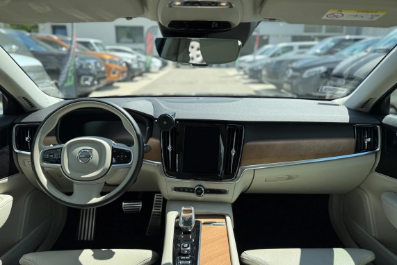 Volvo S90 (2021)