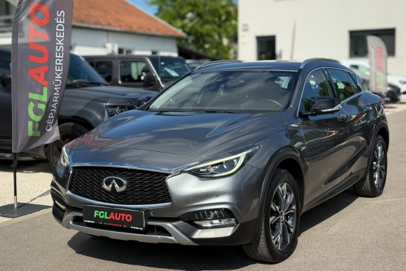 Infiniti QX30 (2017)