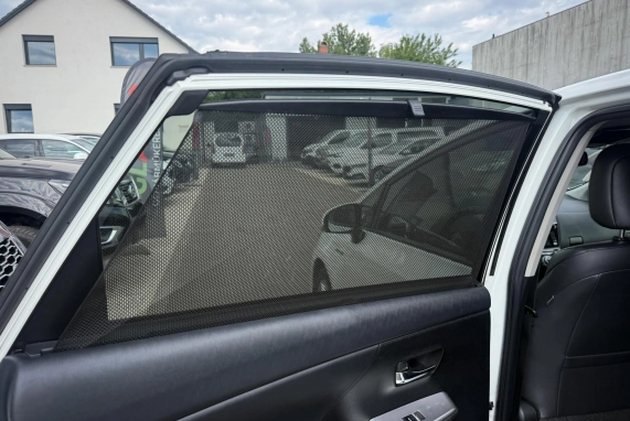 Toyota PRIUS+ (2019)