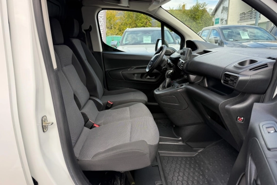 Peugeot PARTNER (2021)