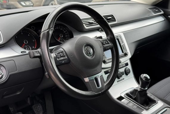 Volkswagen CC (2015)