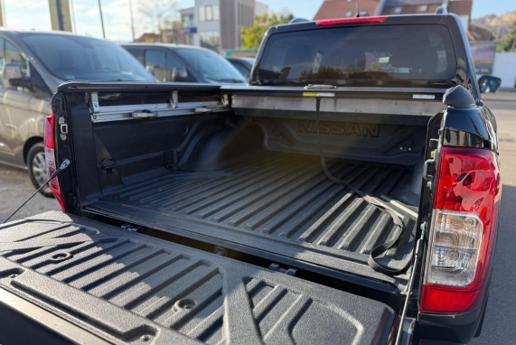Nissan NAVARA (2020)