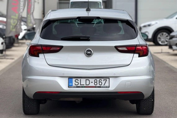 Opel ASTRA (2020)