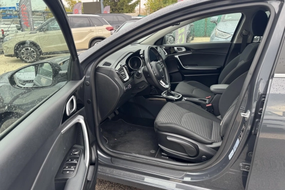 Kia CEE'D (2022)