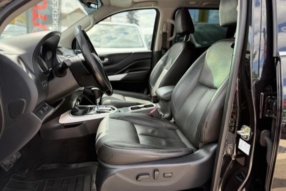 Nissan NAVARA (2019)