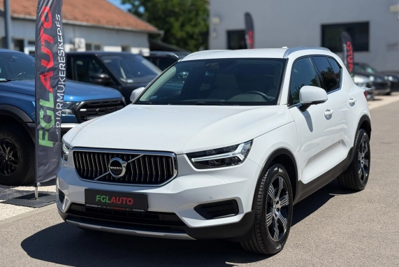 Volvo XC40 (2021)