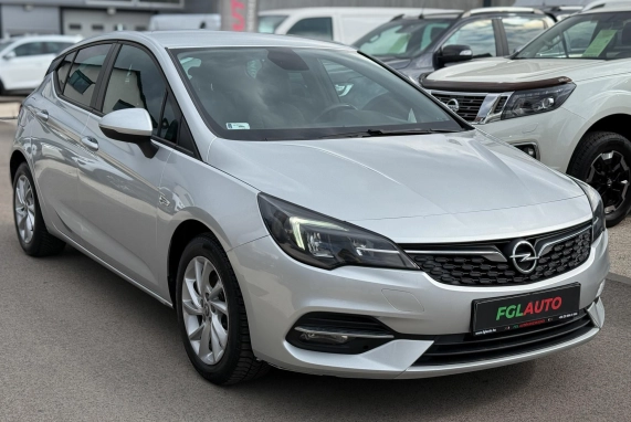 Opel ASTRA (2020)
