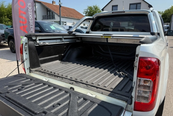 Nissan NAVARA (2020)
