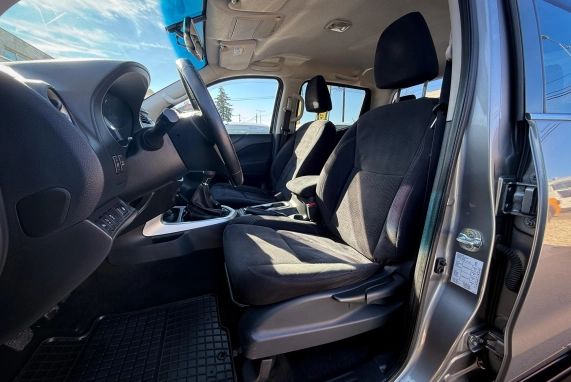 Nissan NAVARA (2017)