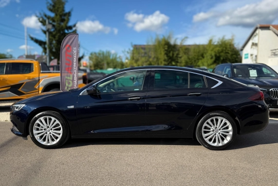 Opel INSIGNIA (2018)