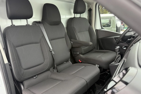 Renault TRAFIC (2020)