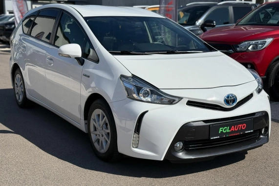Toyota PRIUS+ (2017)