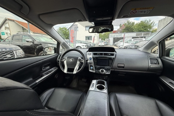 Toyota PRIUS+ (2019)