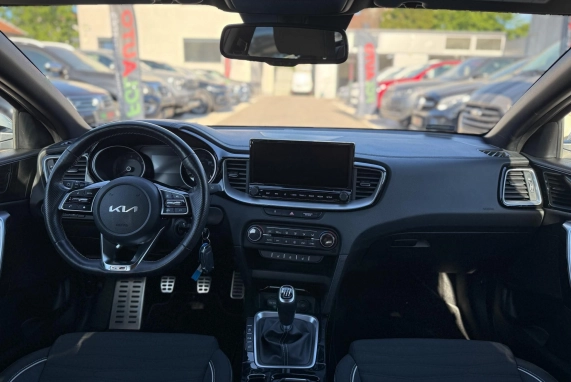 Kia PRO CEE'D (2022)