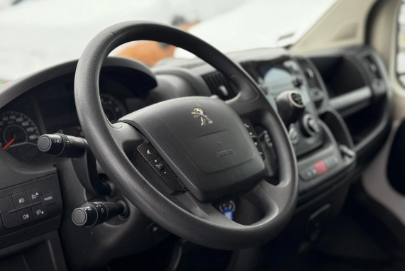 Peugeot BOXER (2017)