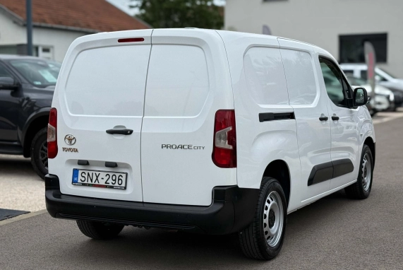 Toyota PROACE (2021)