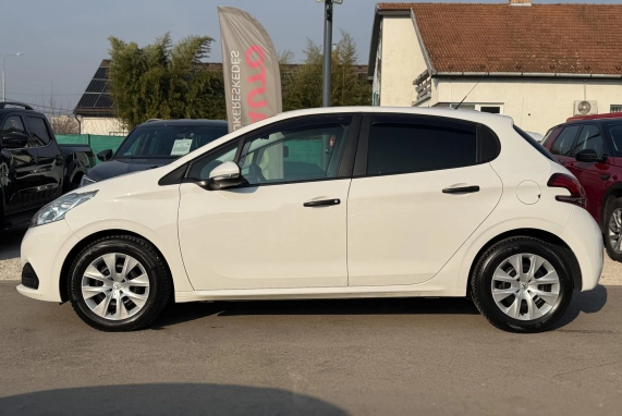 Peugeot 208 (2016)