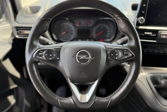 Opel COMBO (2021)