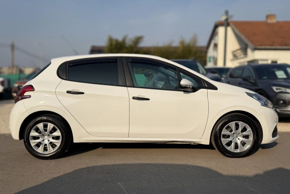 Peugeot 208 (2016)