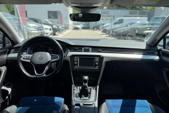Volkswagen PASSAT VIII (2020)