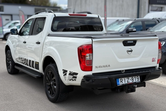 Nissan NAVARA (2019)