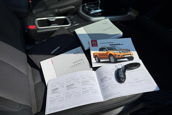 Nissan NAVARA (2021)