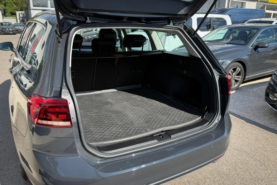 Volkswagen PASSAT VIII (2020)