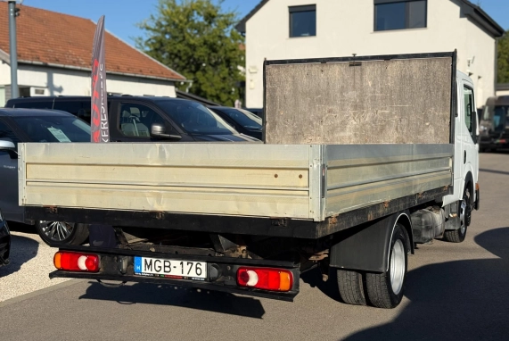 Nissan CABSTAR (2012)