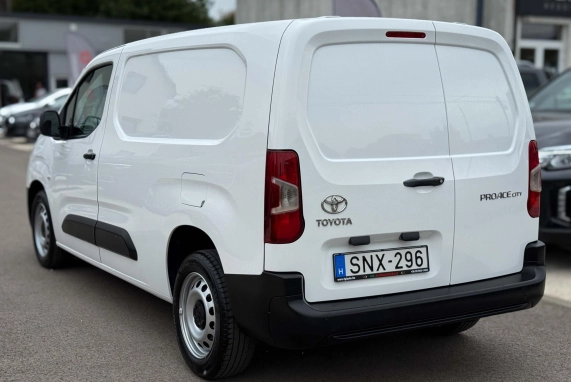 Toyota PROACE (2021)